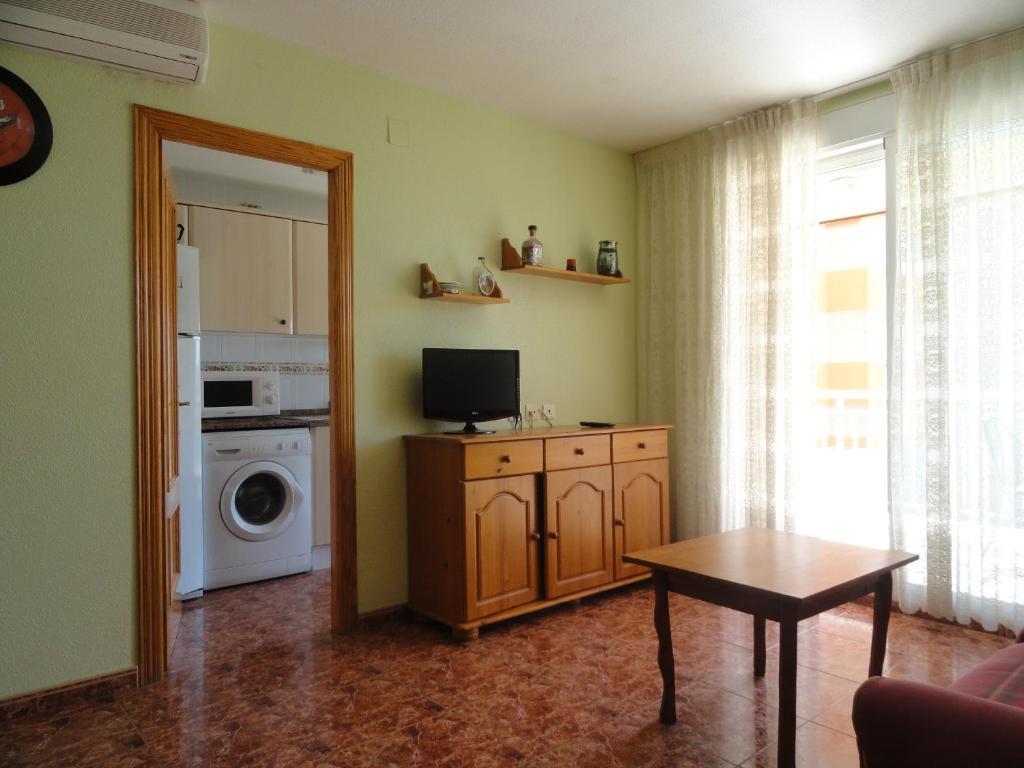 Apartamentos Raymar Oropesa del Mar Room photo